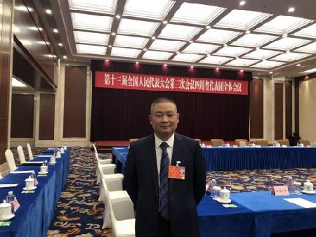 全国人大代表、完美网-完美网(中国)凌峰军品分厂加工中心班长