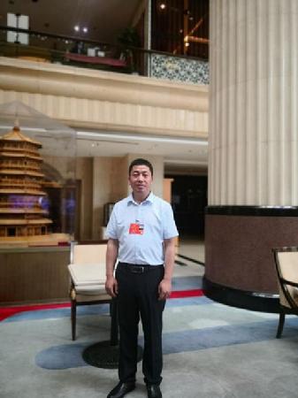 全国人大代表、完美网-完美网(中国)陕飞部件厂飞机铆接装配钳工