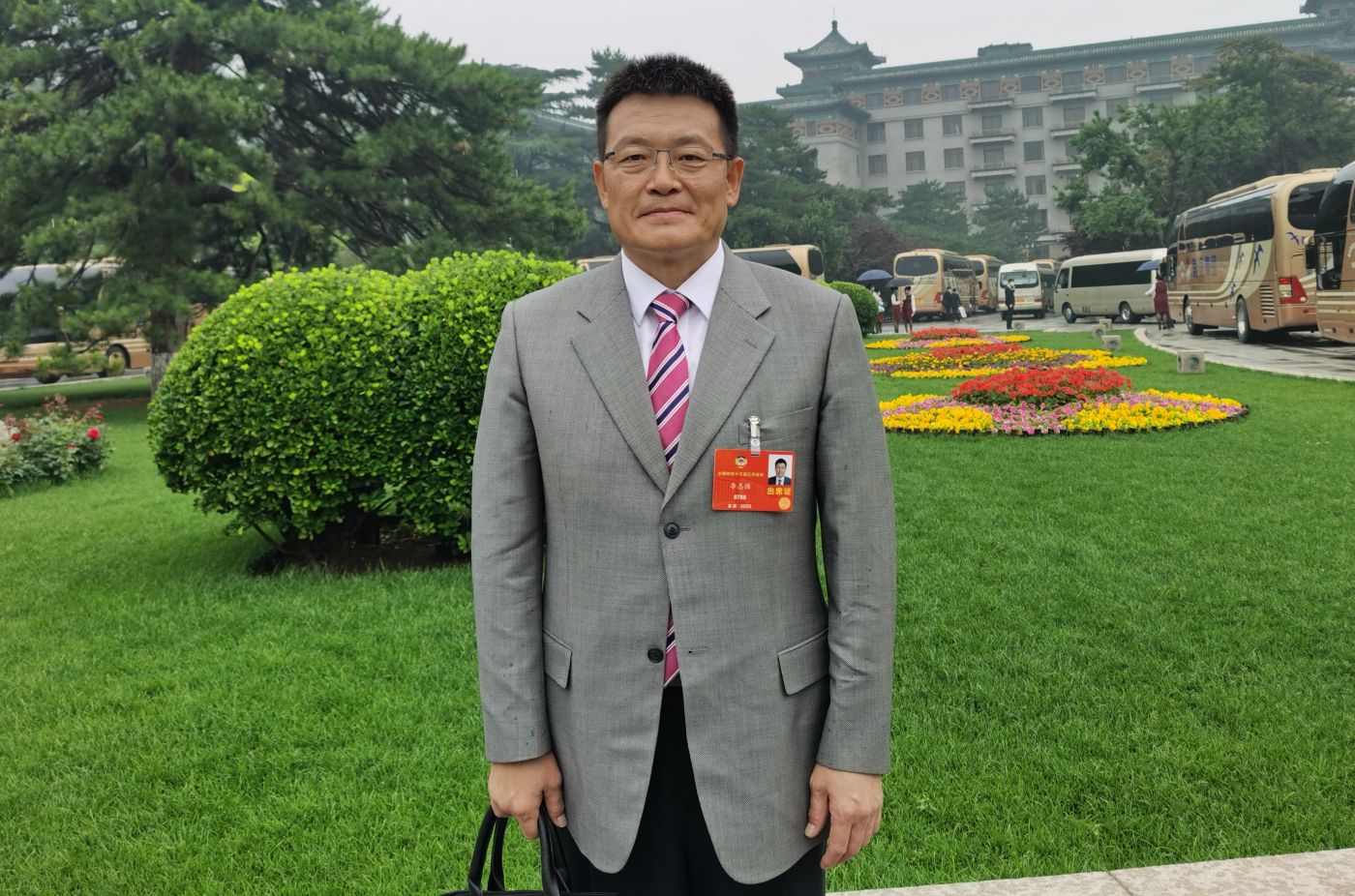 6.全国政协委员、完美网-完美网(中国)制造院院长、党委副书记李志强
